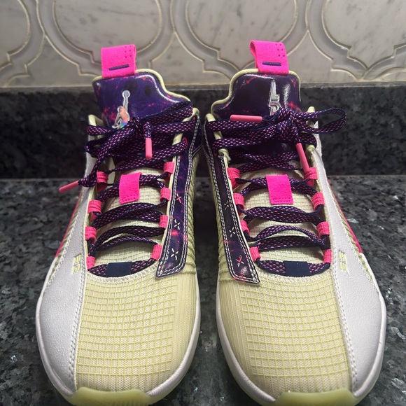 Nike Other - Nike Air Michael Jordan Men’s Shoes - size 9 - Pink, Purple, and Cream EUC